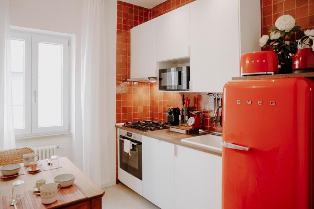 Petrarca17 Guest House A Due Passi Dal Mare 泰拉奇纳 外观 照片