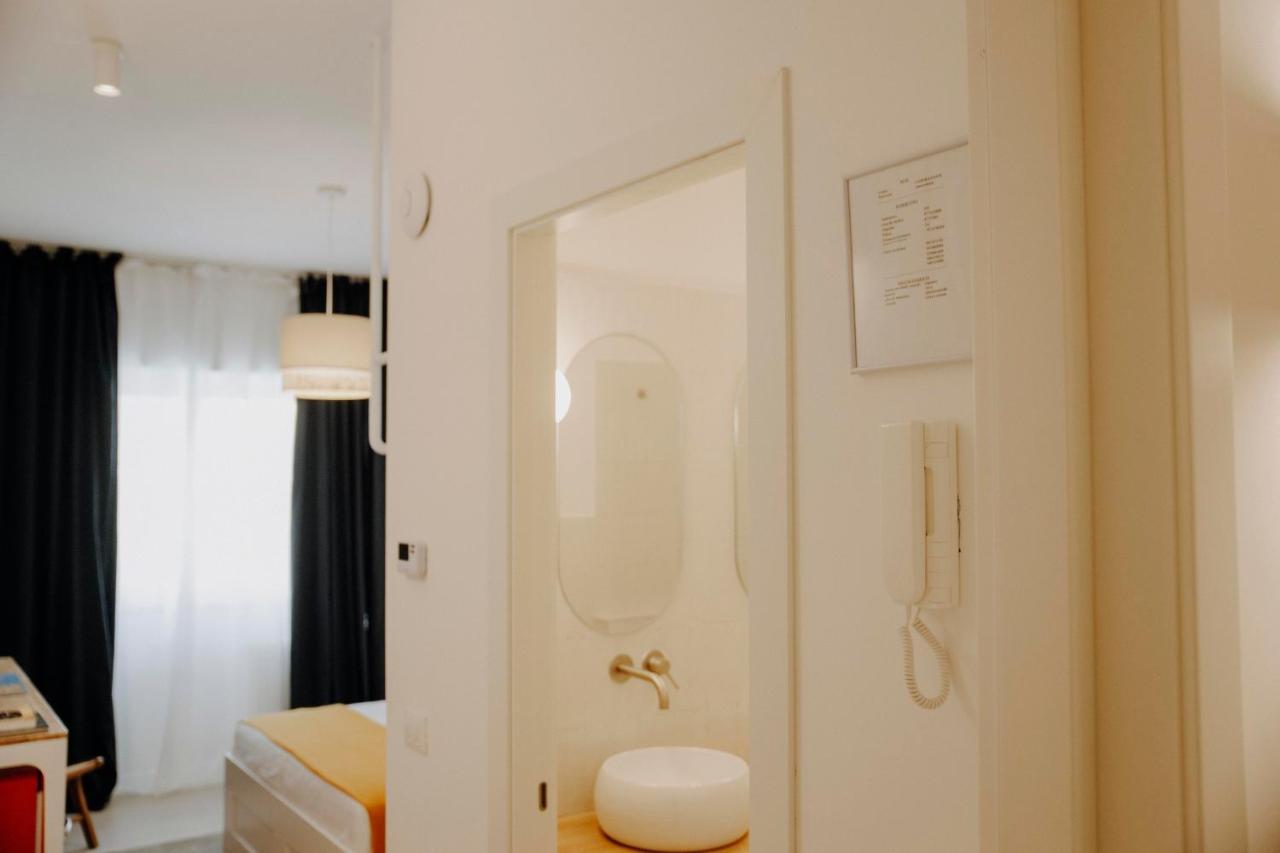 Petrarca17 Guest House A Due Passi Dal Mare 泰拉奇纳 外观 照片