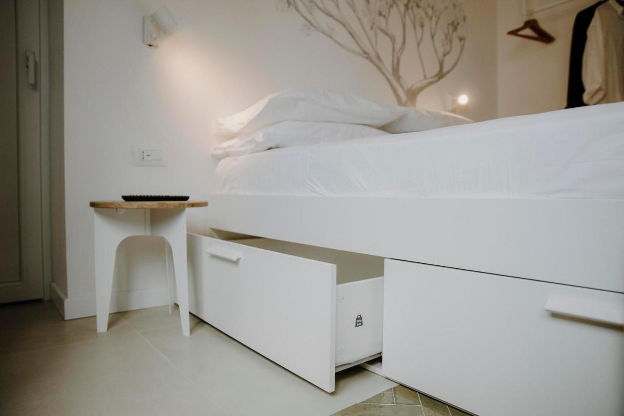 Petrarca17 Guest House A Due Passi Dal Mare 泰拉奇纳 外观 照片
