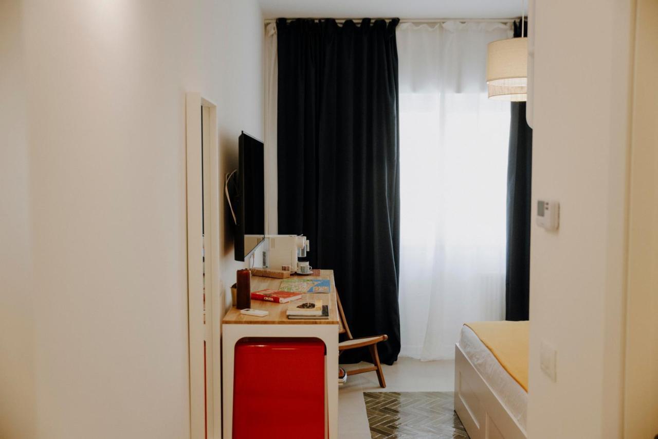 Petrarca17 Guest House A Due Passi Dal Mare 泰拉奇纳 外观 照片