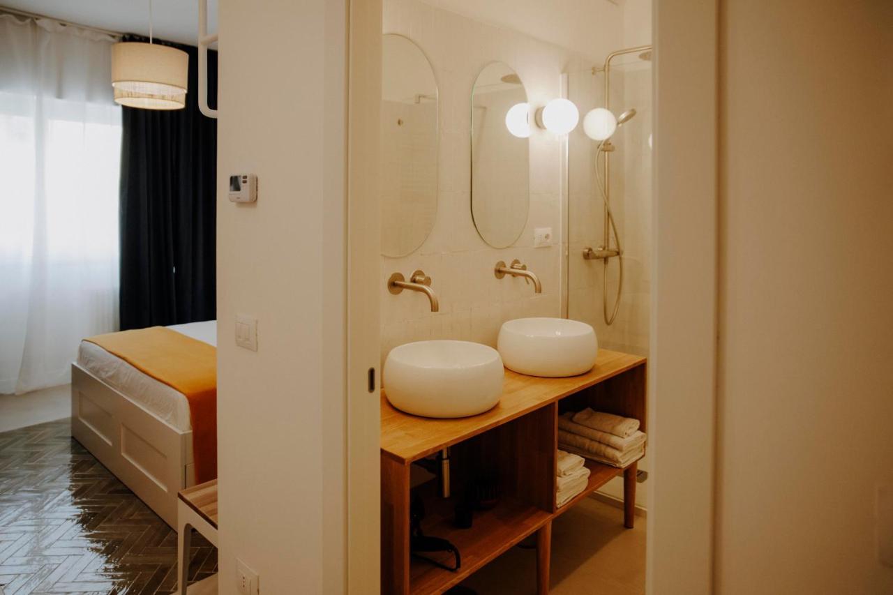 Petrarca17 Guest House A Due Passi Dal Mare 泰拉奇纳 外观 照片